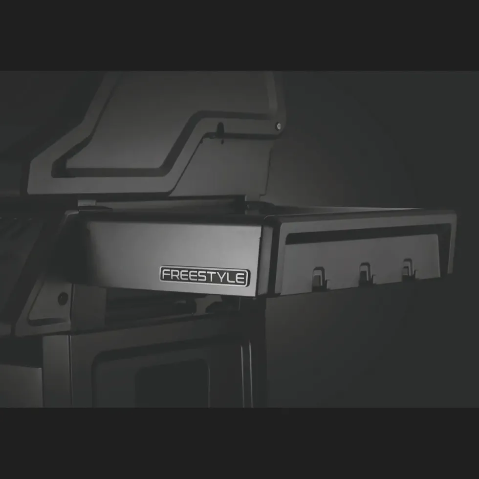 Barbecue gaz 4 brûleurs coloris gris Freestyle Napoléon - 132 x 64 x 116 cm