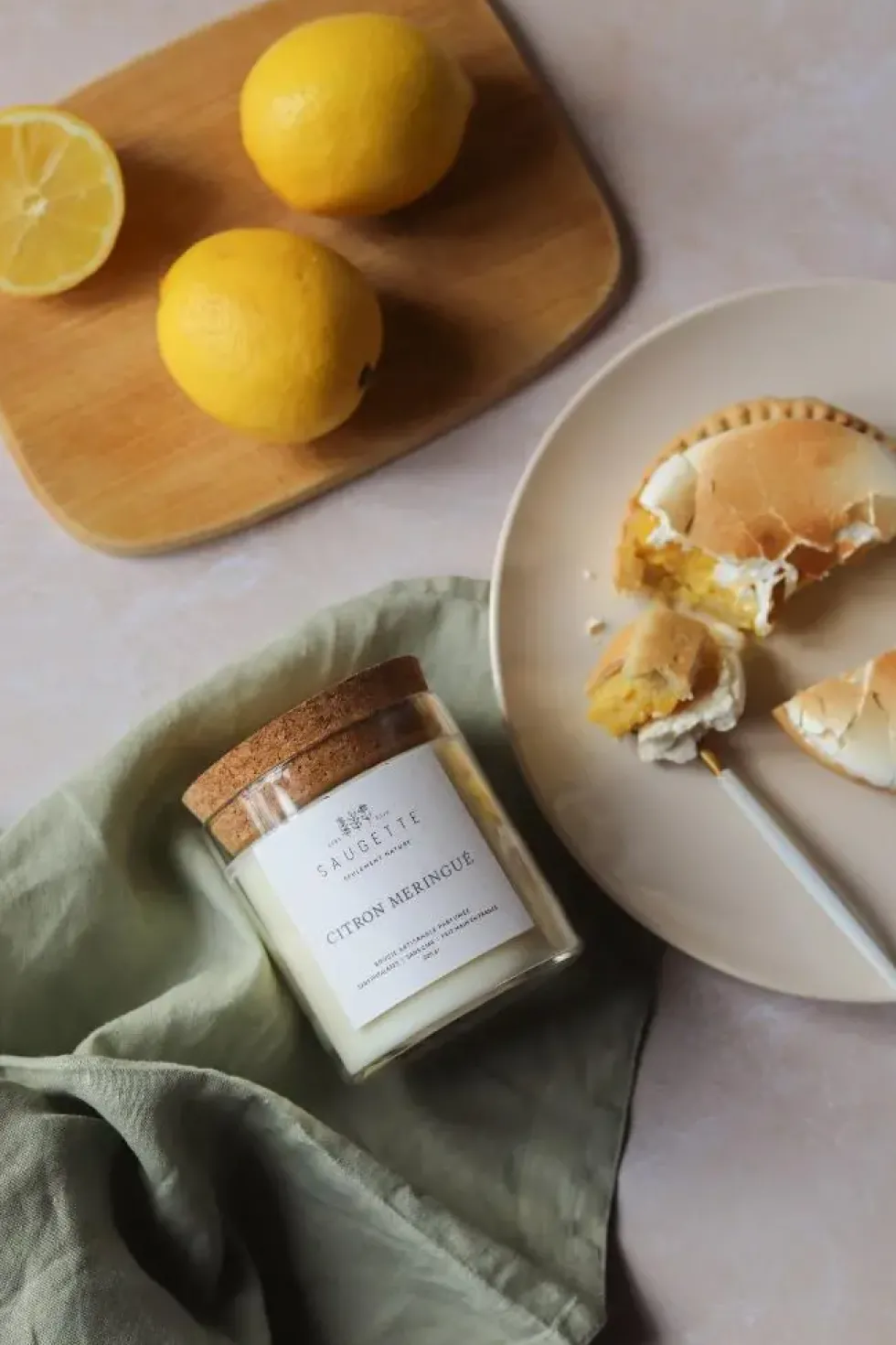Bougie parfumée en pochon Saugettes Les Essentielles senteur citron meringué - 100 g