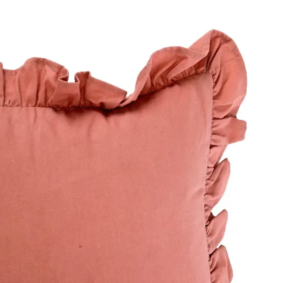 Coussin volanté rose en coton - 45 x 45 cm