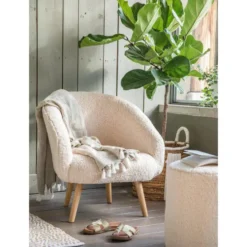 Fauteuil coloris écru en bois et coton polyester Clayton Petit-Prince - 66 x 70 x 72 cm