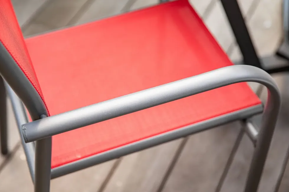 Fauteuil Niello coloris rouge 51 x 56 x 87 cm