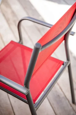 Fauteuil Niello coloris rouge 51 x 56 x 87 cm