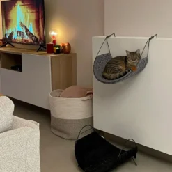 Lit radiateur pour chat coloris gris Europet D&D Home Léah - 46 x 38 x 31 cm