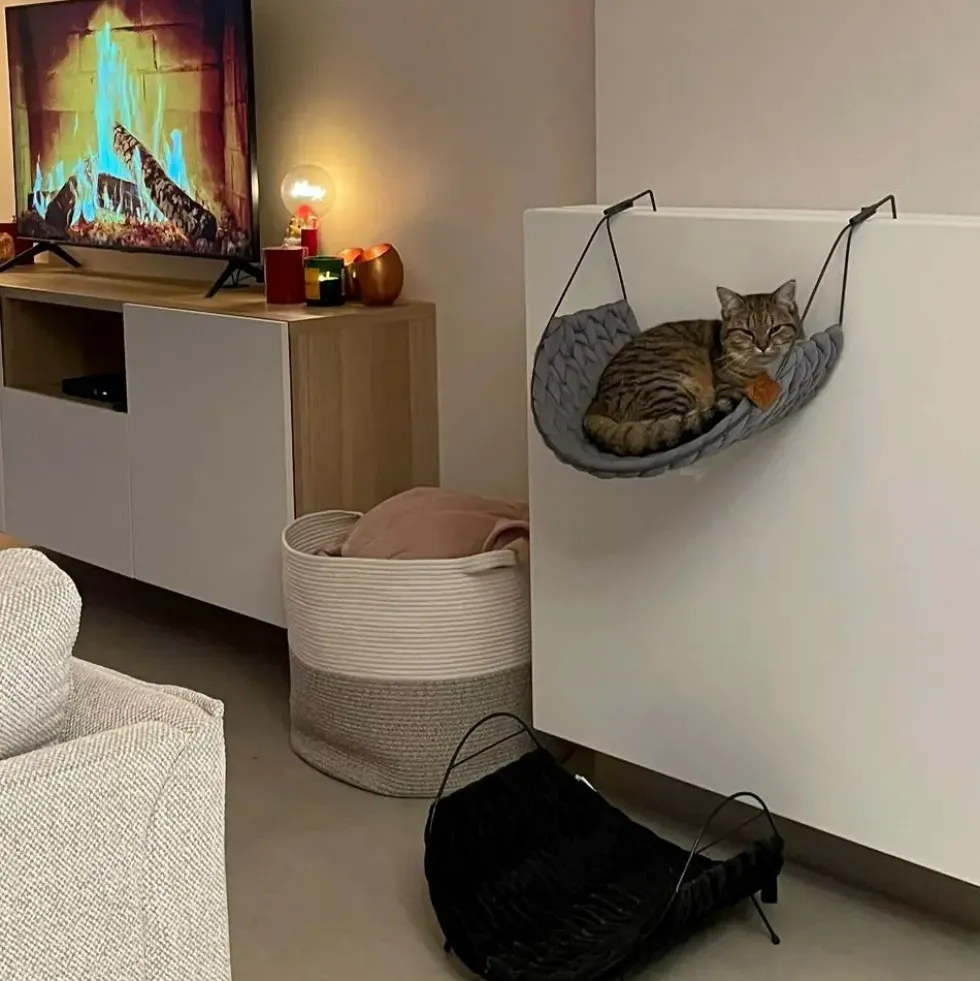 Lit radiateur pour chat coloris gris Europet D&D Home Léah - 46 x 38 x 31 cm