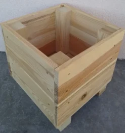 Petit bac coloris beige en bois - 25,5 x 28,5 x 28,5 cm