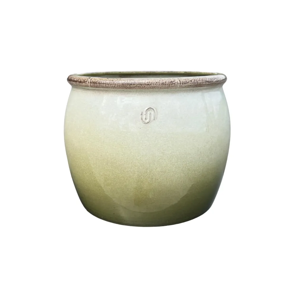 Pot cylindrique en métal recyclé coloris vert et beige Upcycle Bella - Ø 23 x H 19 cm