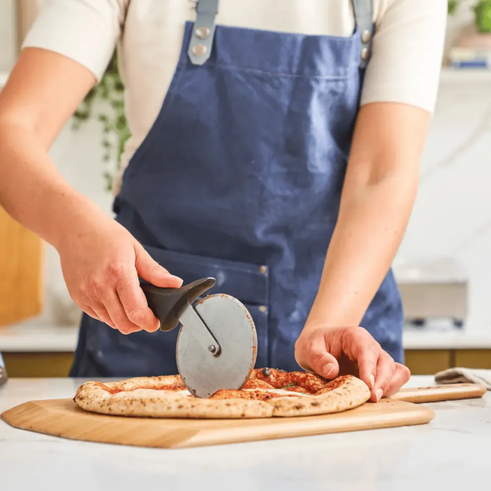 Roulette à pizza noir lame inox Ooni - Ø 11 cm