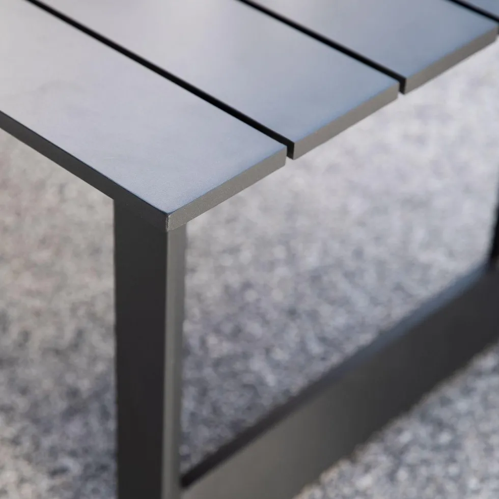 Salon de jardin dossier haut en aluminium coloris anthracite Hoya - 4 éléments (canapé, table basse et deux fauteuils)