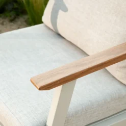 Salon de jardin en aluminium coloris beige Milly - 4 éléments (canapé, table basse et deux fauteuils)
