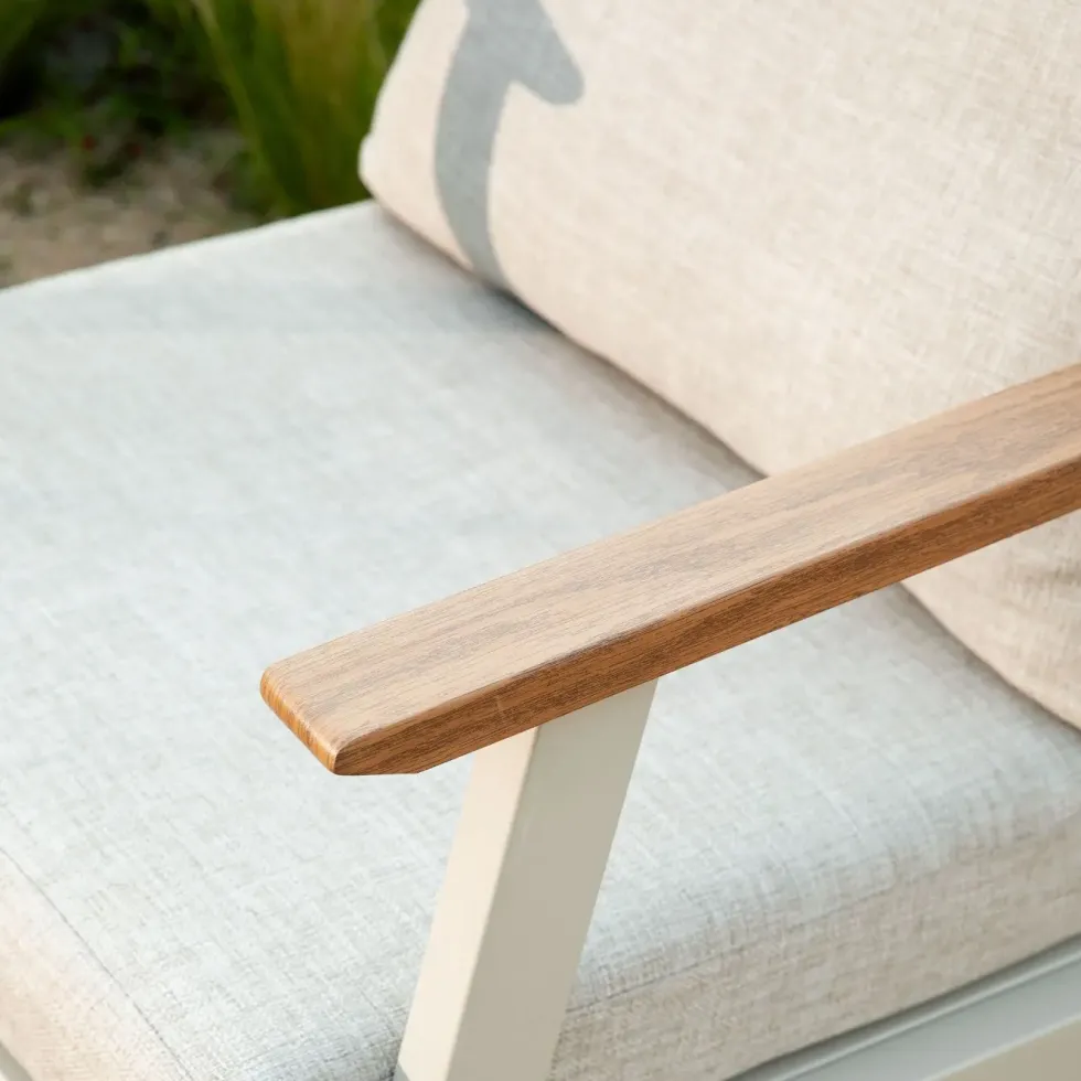 Salon de jardin en aluminium coloris beige Milly - 4 éléments (canapé, table basse et deux fauteuils)