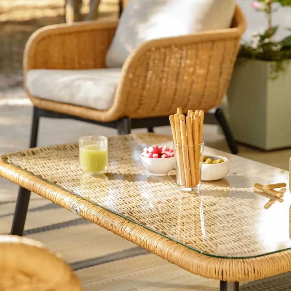 Salon de jardin en aluminium coloris marron Aralia - 4 éléments (canapé, table basse et deux fauteuils)