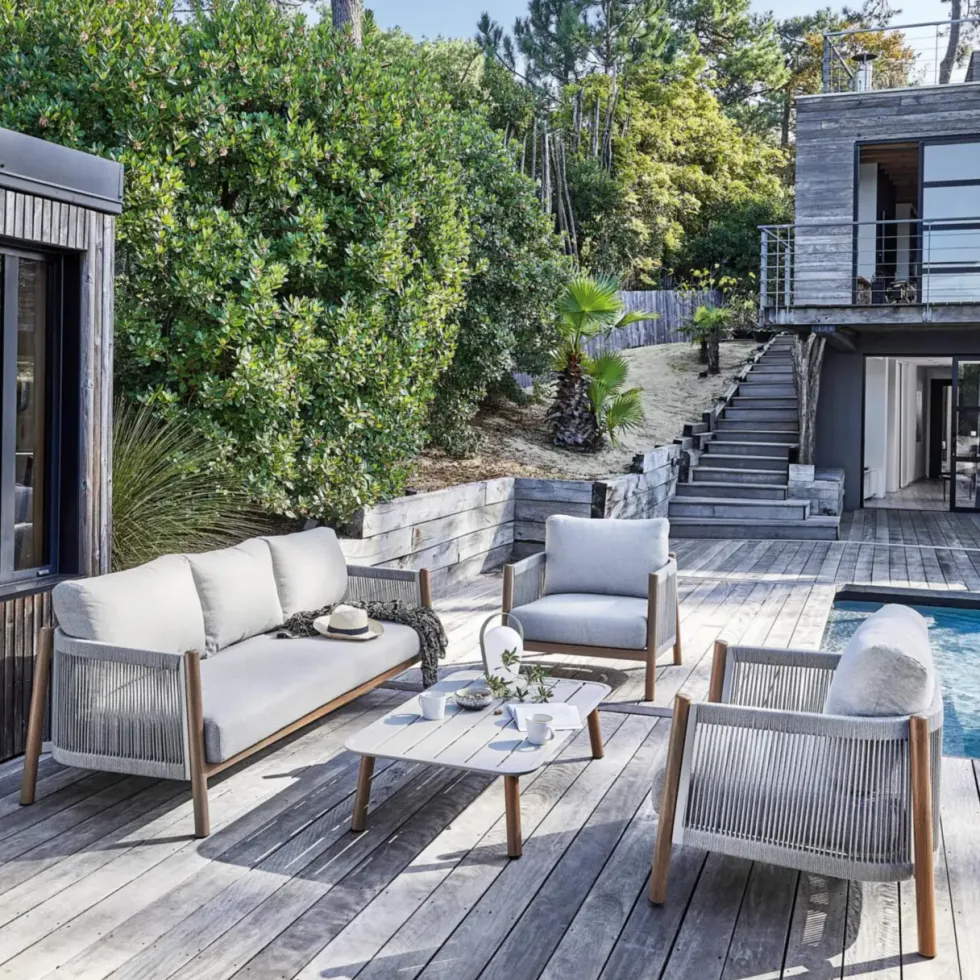 Salon de jardin en aluminium et résine coloris beige Dériveur - 4 éléments (canapé, table basse et deux fauteuils)