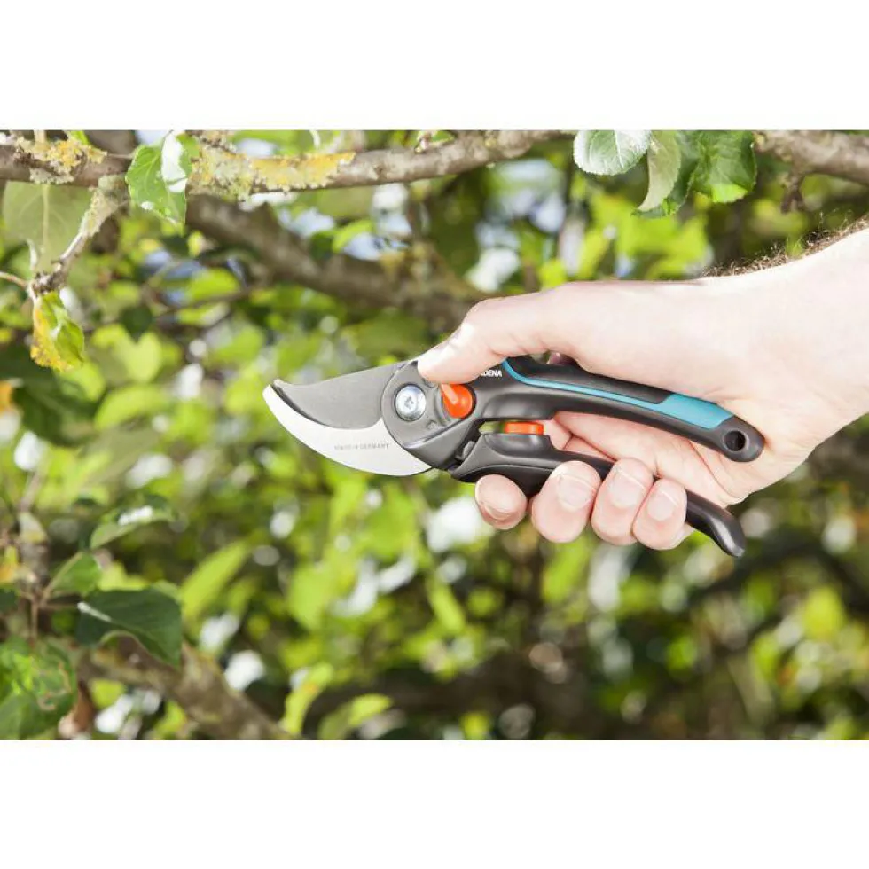 Sécateur ergonomique ouverture ajustable spécial bois vert
