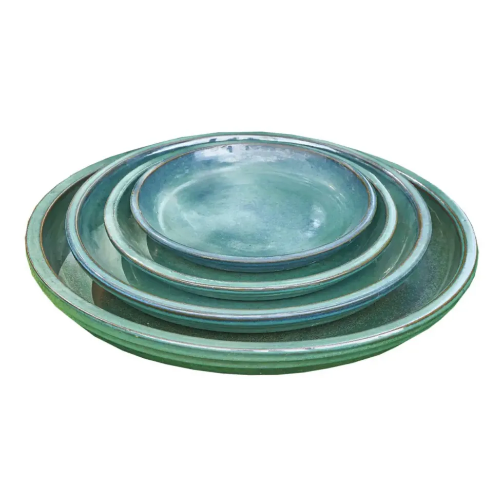 Soucoupe en terre cuite émaillée vert amande Poterie du Bousquet Costa - Ø 24 x H 3 cm