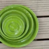 Soucoupe en terre cuite émaillée vert Forêt Les Poteries d’Albi - Ø 36 cm