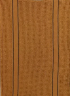 Torchon en coton et polyester recyclé coloris caramel Lars - 50 x 70 cm